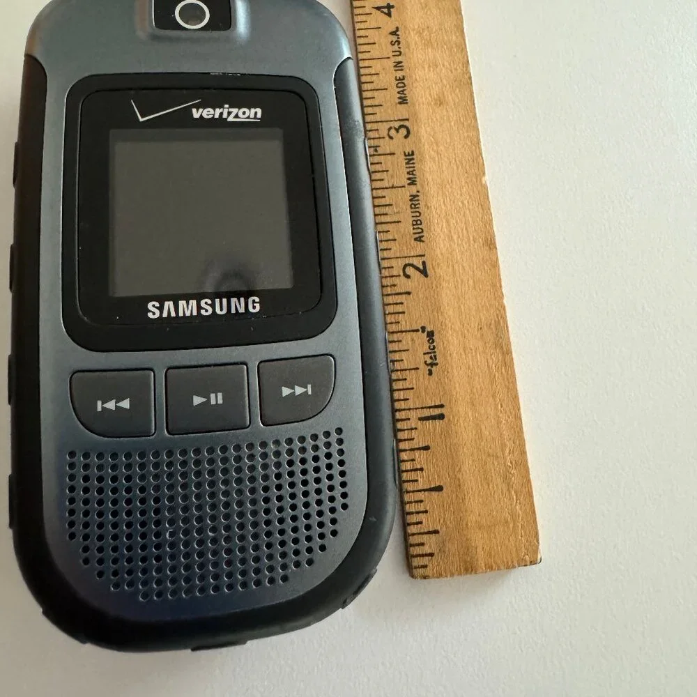 Samsung flip phone Vintage 90s!